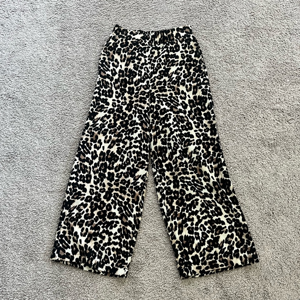 Wide Leg Cropped Leopard Pants